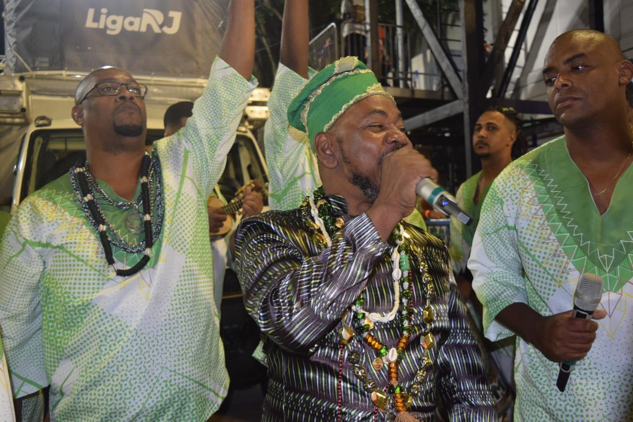 Cubango faz homenagem a Chica Xavier