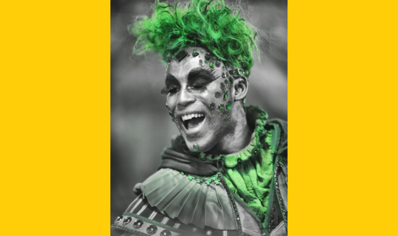 Exposição O Carnaval que Ninguém Vê: O Encanto da Arte Fotográfica na Marquês de Sapucaí do fotógrafo e artista Riccardo Giovanni.