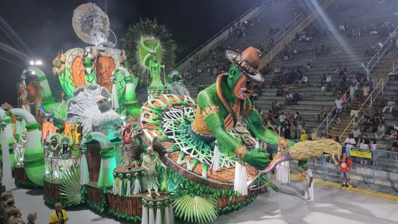 Império da Tijuca faz desfiles sem erros!