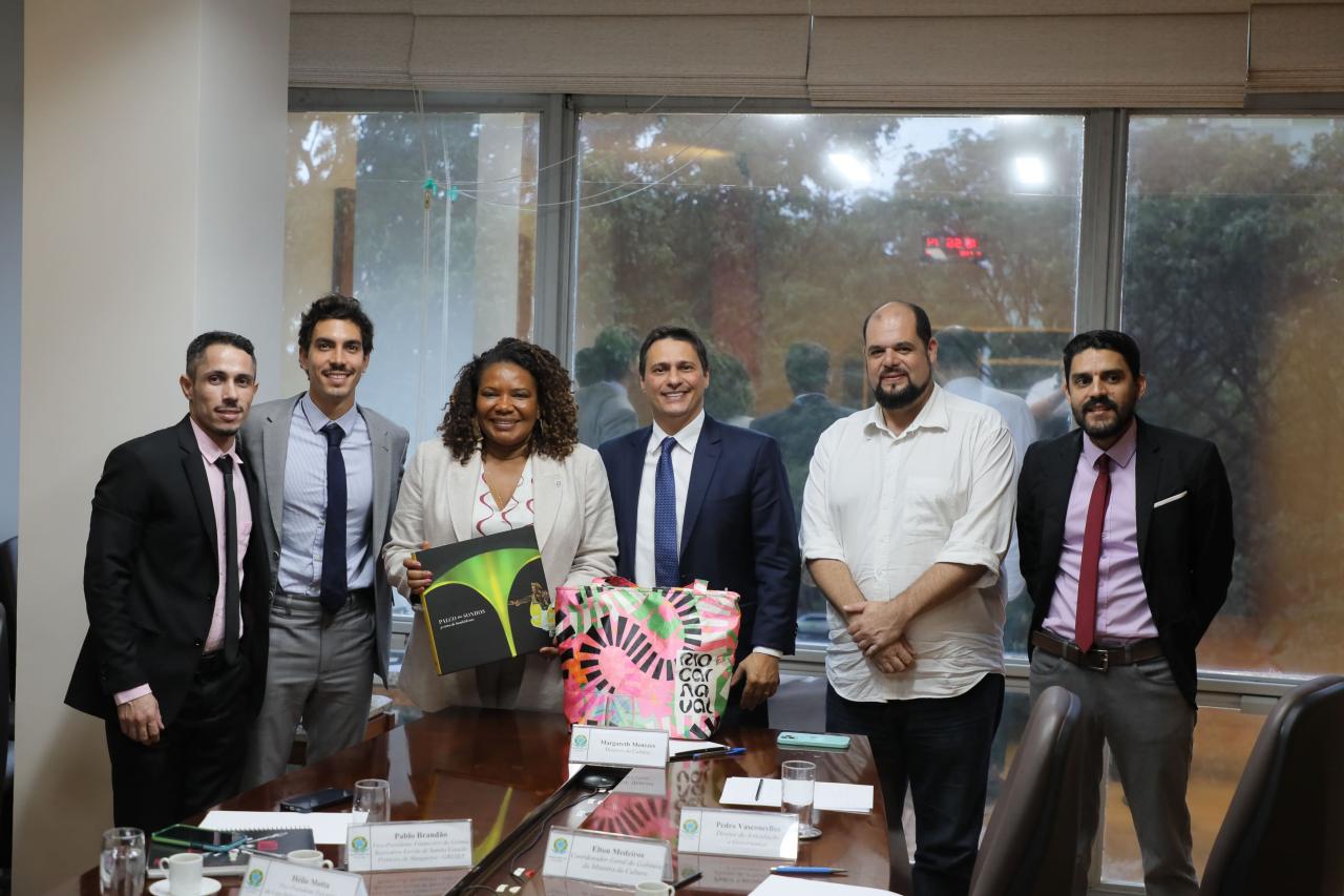 Encontro em Brasília estreita laços entre o Rio Carnaval e o Governo Federal