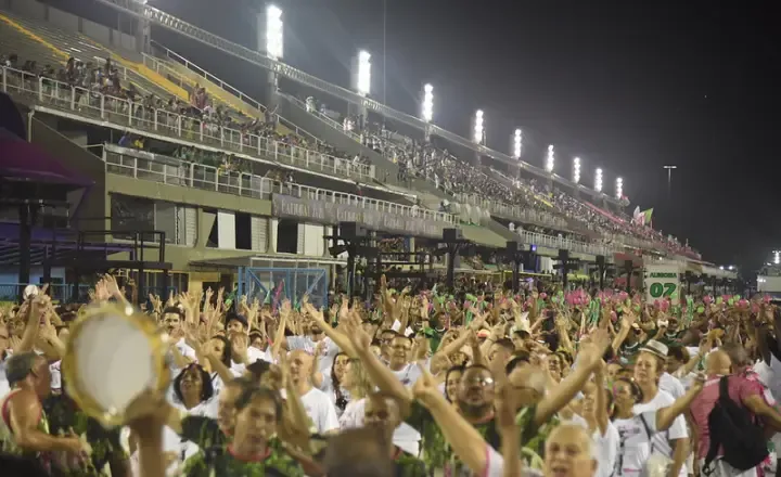Sapucaí vai receber doações para vítimas de chuva no Rio em ensaio técnico.