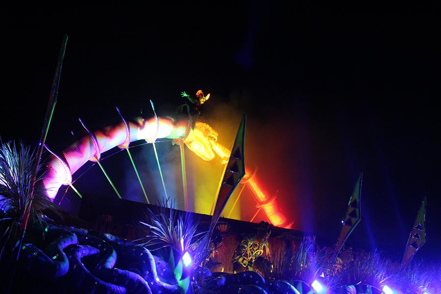 Perfeita! Viradouro faz desfile perfeito e entra na briga pelo tricampeonato.