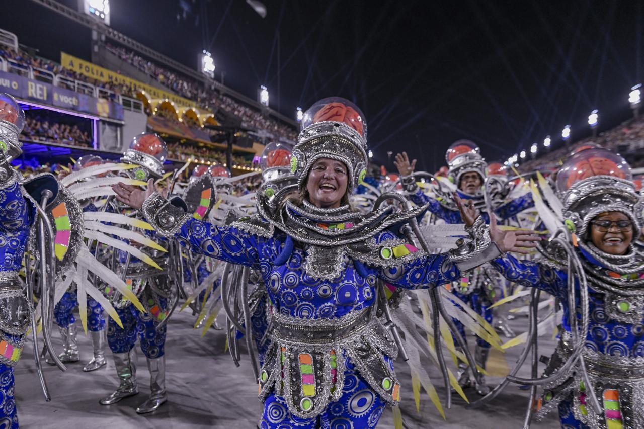 Unidos de Vila Isabel realiza recadastramento da comunidade para Carnaval 2025 neste sábado;