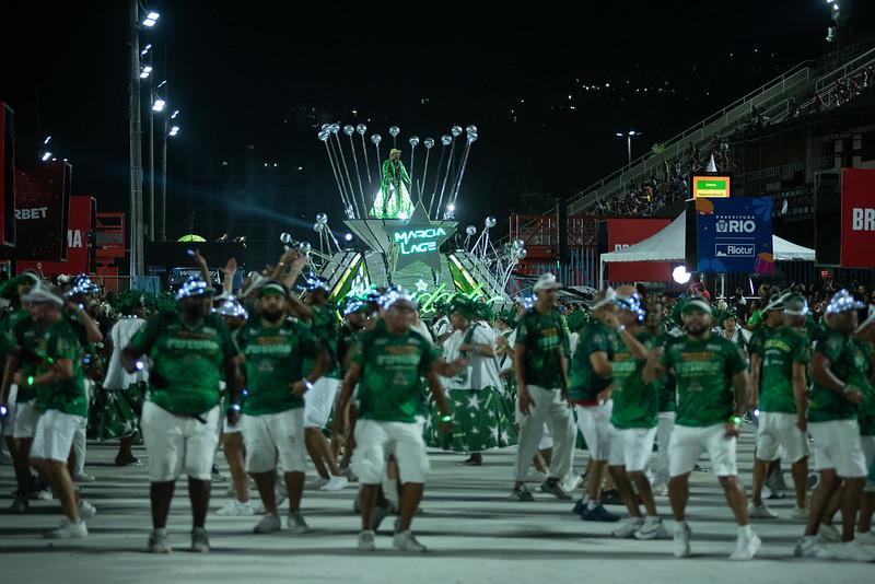 Um público de 40 mil pessoas foram assistir os ensaios técnicos do Rio Carnaval no sábado.