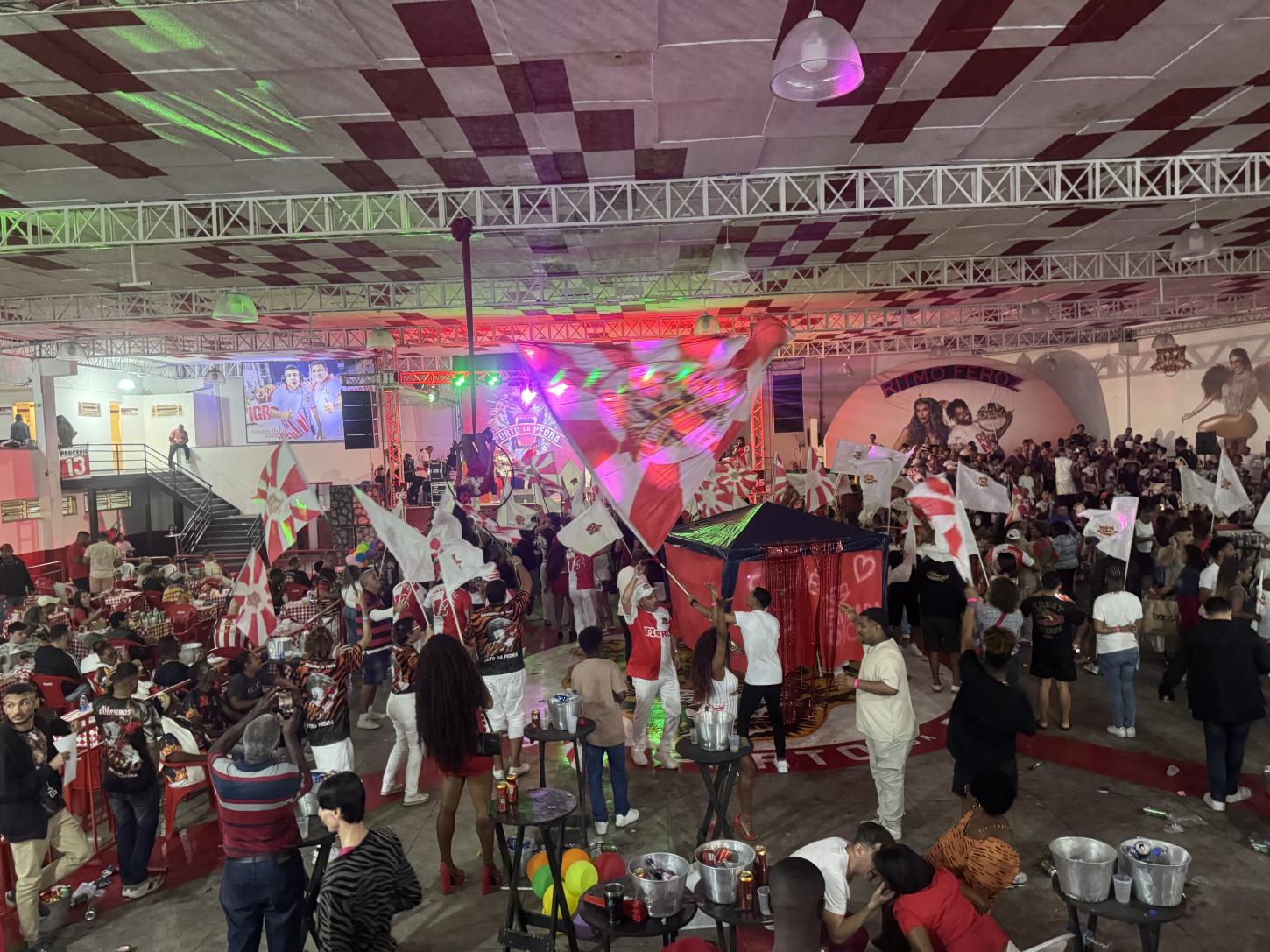 A Porto da Pedra define o hino do seu Carnaval 2026: Samba da Parceria 13 é o grande campeão!