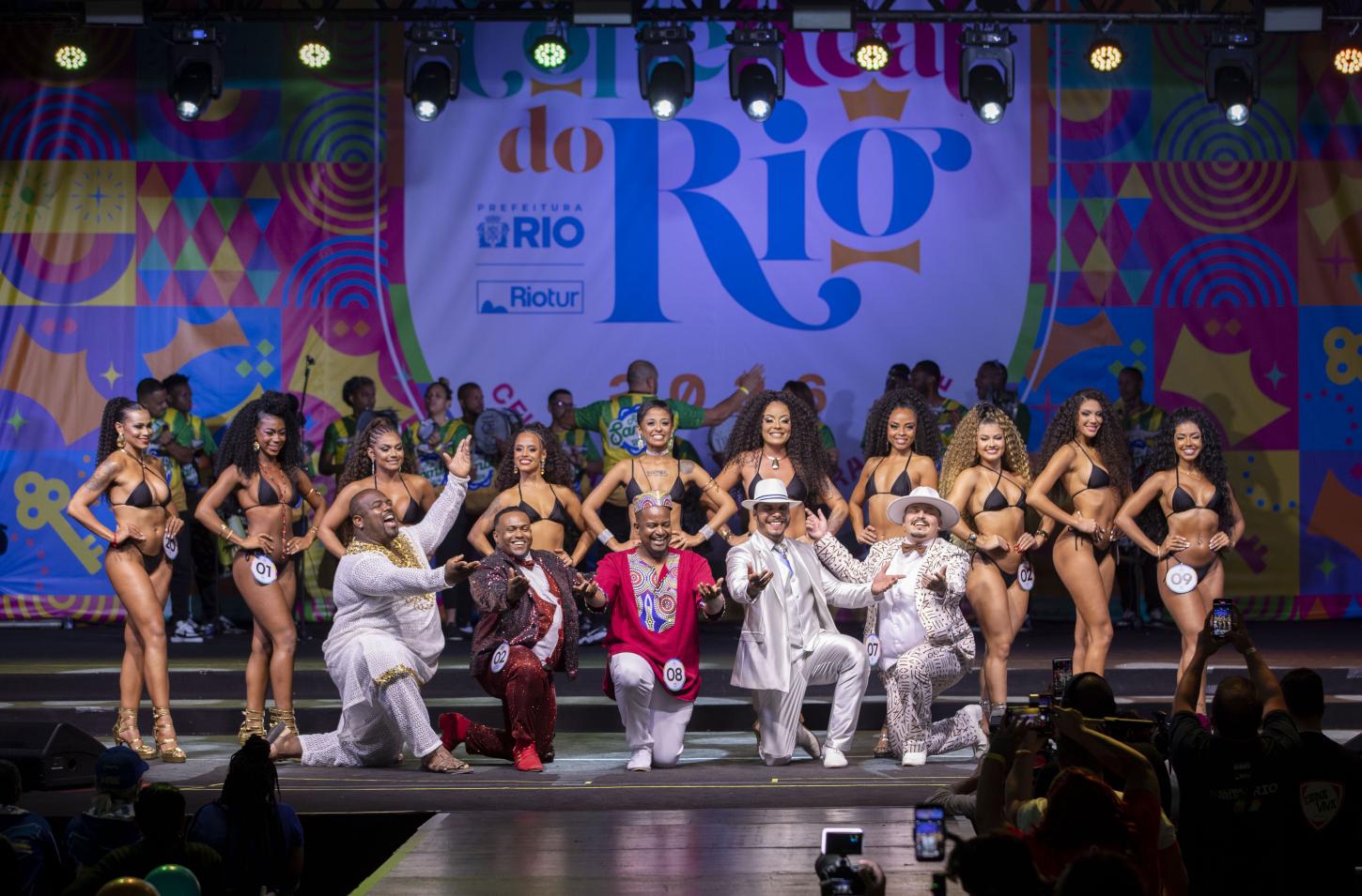 Primeiro dia de eliminatórias da Corte Real 2026 teve história, espetáculo e muito samba.