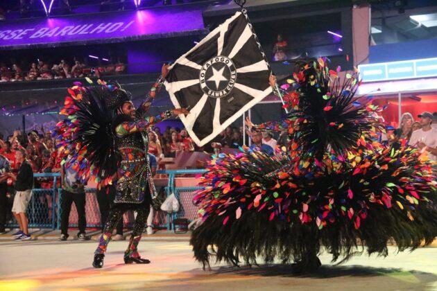 Botafogo Samba Clube Entre Encantos e Desafios na Sapucaí.