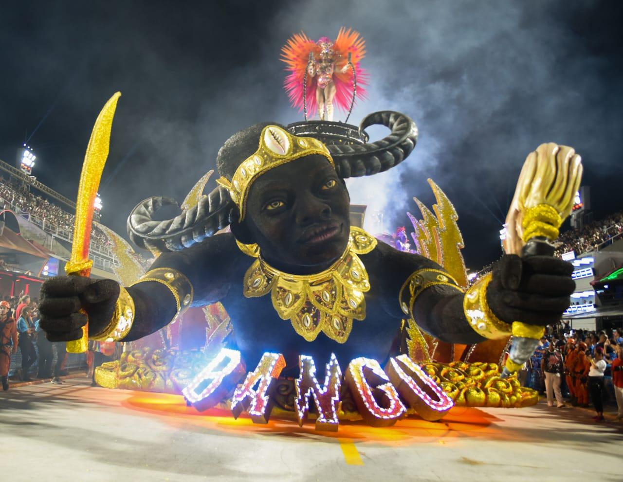 Unidos de Bangu homenageia Leci Brandão, mas enfrenta percalços na Sapucaí