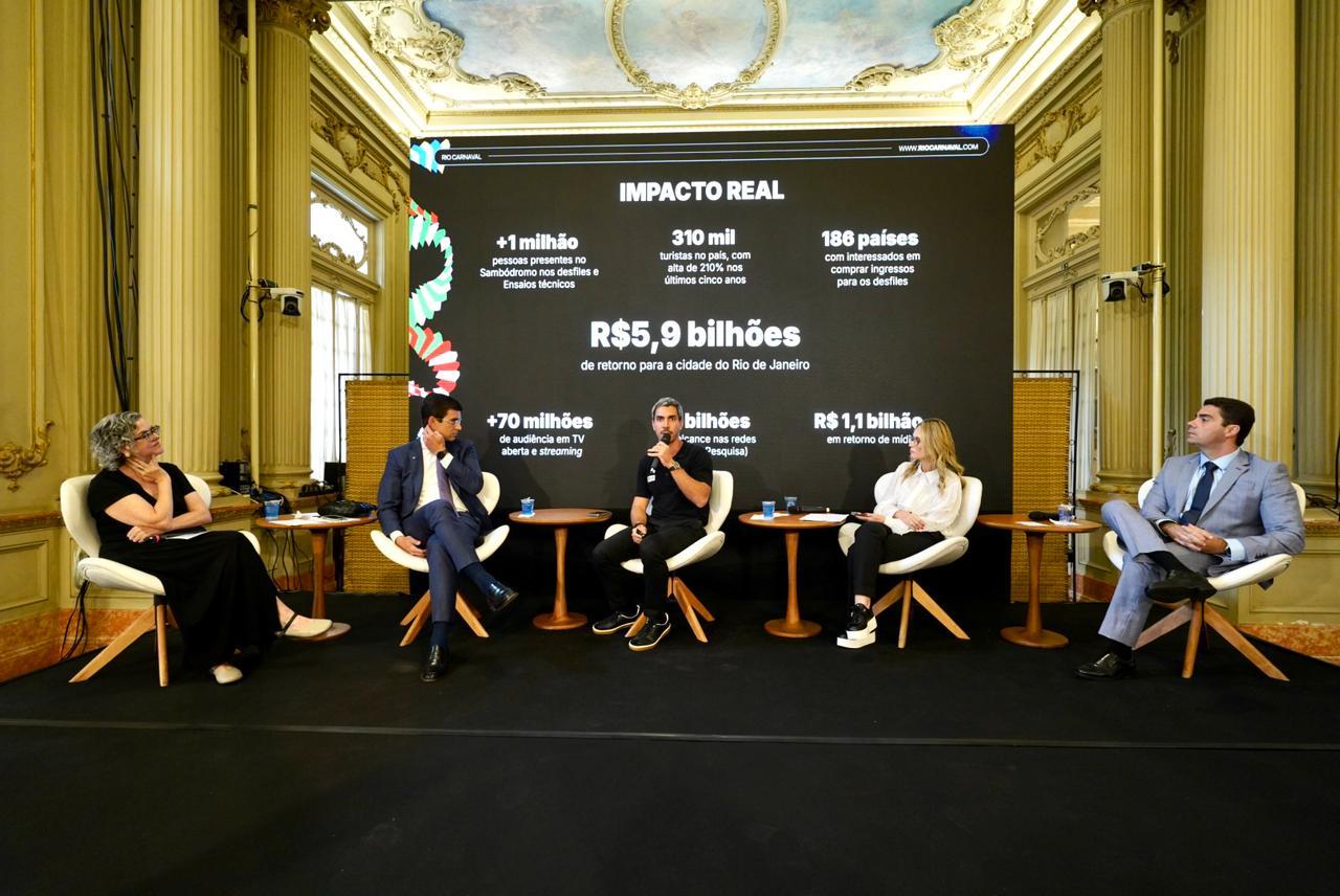 Gabriel David defende melhorias na Sapucaí em debate sobre revitalização da Praça Onze