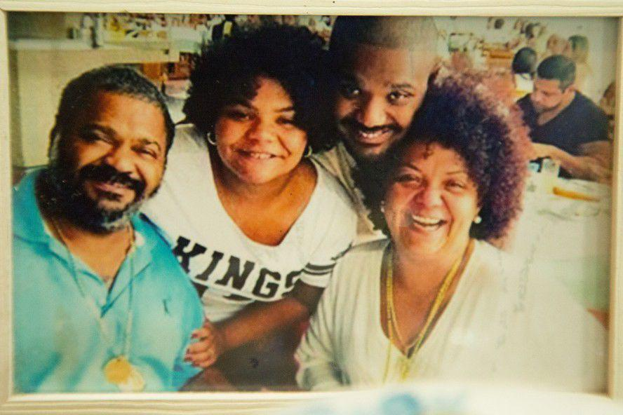 Flora Cruz faz evento em homenagem ao pai, Arlindo Cruz, no Casarão do Firmino no próximo domingo dia 06, véspera de feriado.