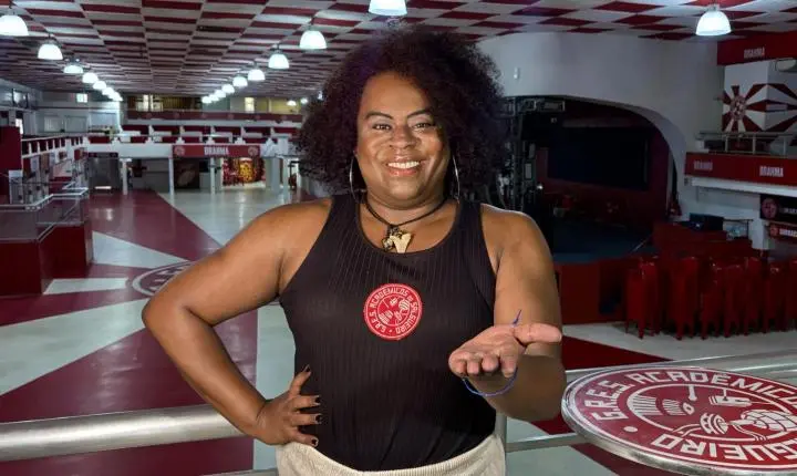 Cria do Salgueiro, Rihanna de Castro se torna coreógrafa de ala feminina e celebra espaço de criação para uma mulher preta e trans