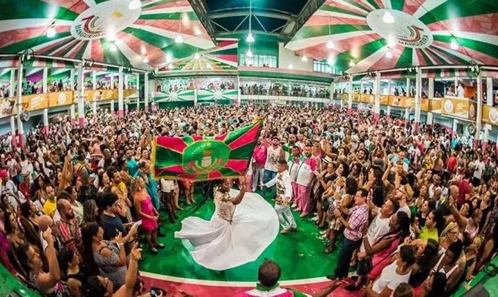Escolas do Rio Carnaval dão início às finais de sambas para 2027, com alcance nacional inédito.