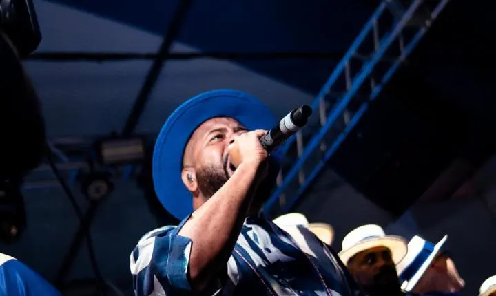 PORTELA ESCOLHE SAMBA DA PARCERIA DE WANDERLEY MONTEIRO PARA HOMENAGEAR MONARCO EM 2027